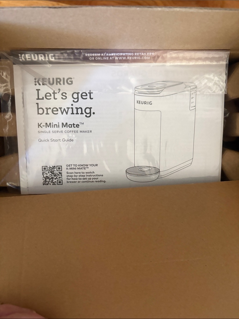 Keurig K-Mini Mate Single Serve Coffee Maker - Matte Black with Purple Mug - Picture 4 of 12